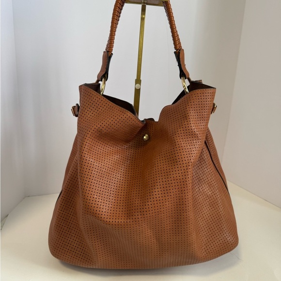 Cutest faux leather brown bucket purse - Picture 2 of 13